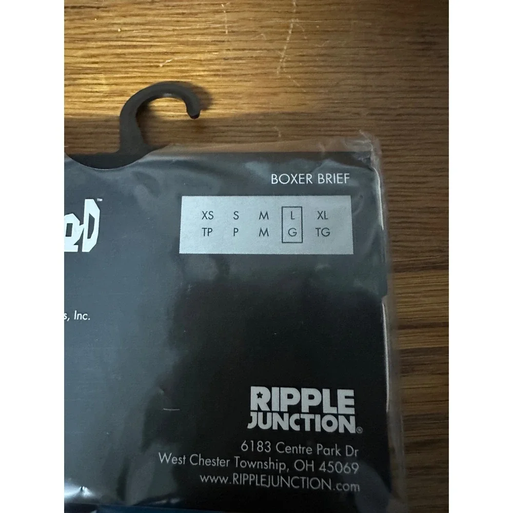 Ripple Junction embrace iconic